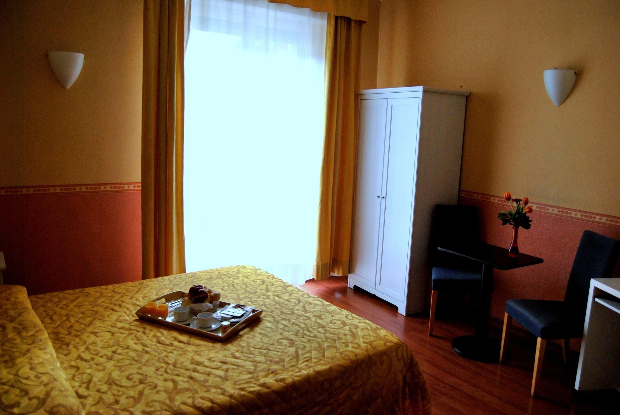 Hotel Cantoria Florence Ngoại thất bức ảnh